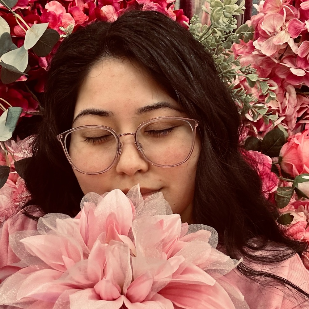Meet your Posher, Reyna !